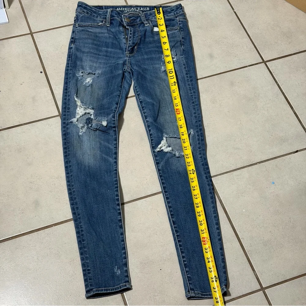 American Eagle Outfitters Women's‎ Hi-Rise Jegging Blue Distressed Jeans size 4